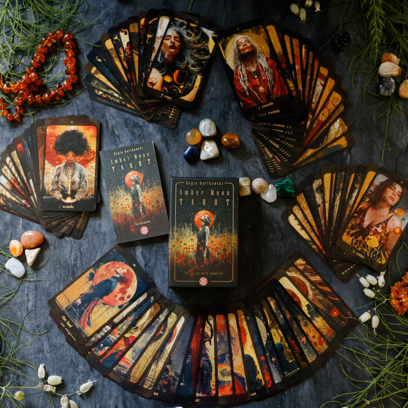 Amber Moon Tarot, Hepie Bartkowski 9