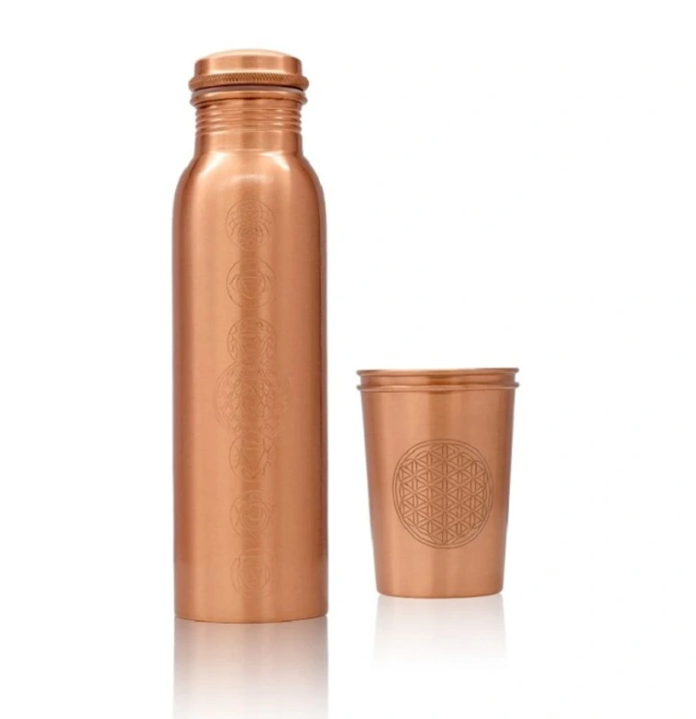 Sada Darčeková Medená Fľaša 900 ml a Medené Poháre Tepané 300 ml - Čakry a Kvet Života 2