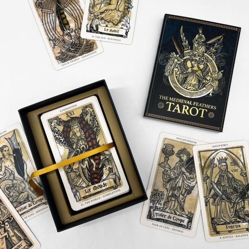 The Medieval Feathers Tarot,Jay R. Rivera, Alejandro R. Rozán