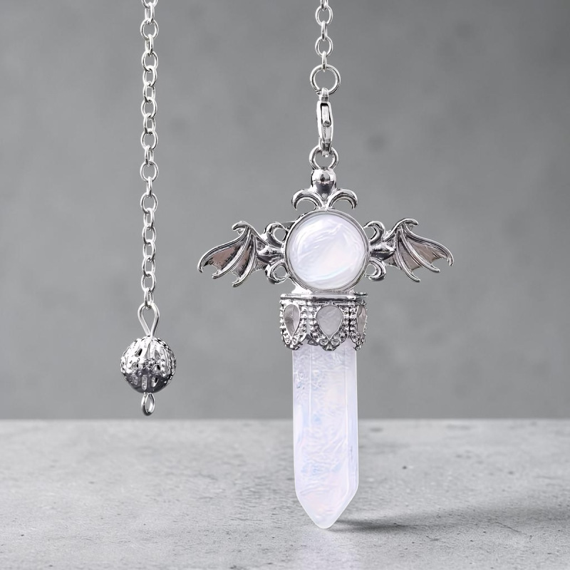 Kyvadlo na Veštenie S Krídlami a Krištáľom